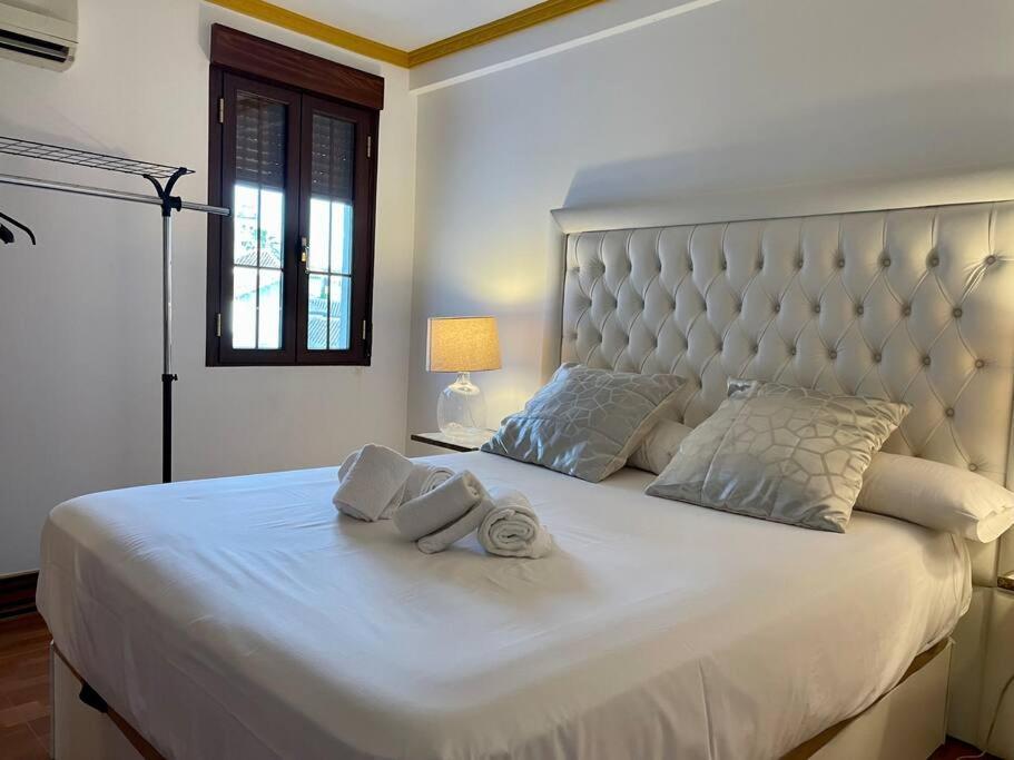 La Puerta De La Mezquita Apartment Kordoba Bagian luar foto